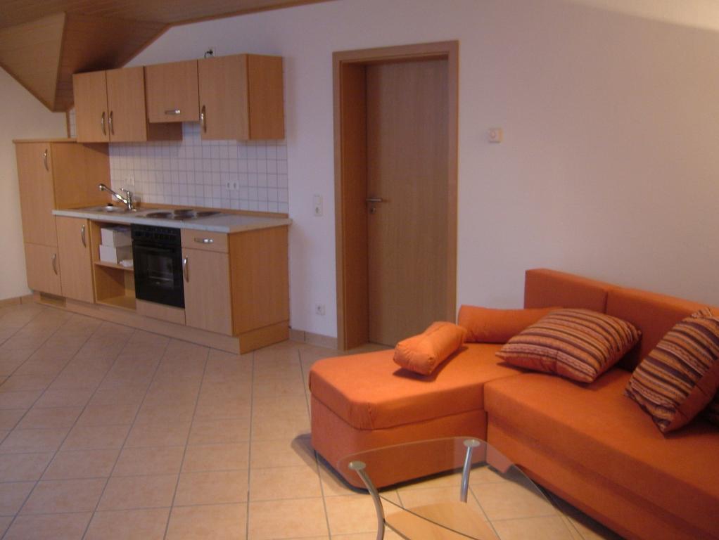 Fliederhof Ferienwohnungen Herresbach Номер фото